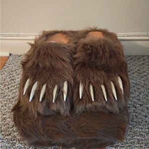 BRAVEST STUDIOS Brown Bear Claw Mules